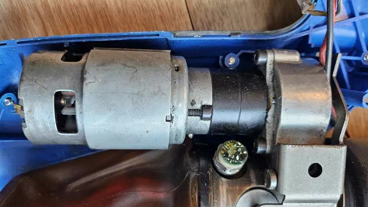 충전식 유압압착기