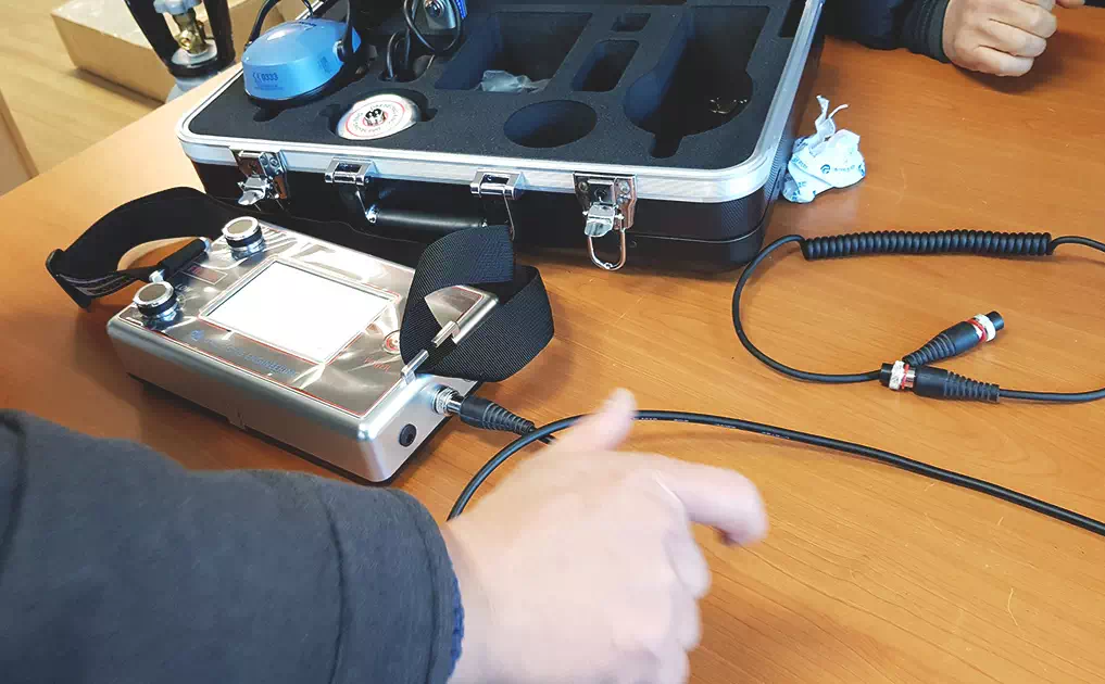 누수탐지기 초보자를 위한 청음식 vs 가스식 비교 분석 완벽 가이드 6 누수탐지기